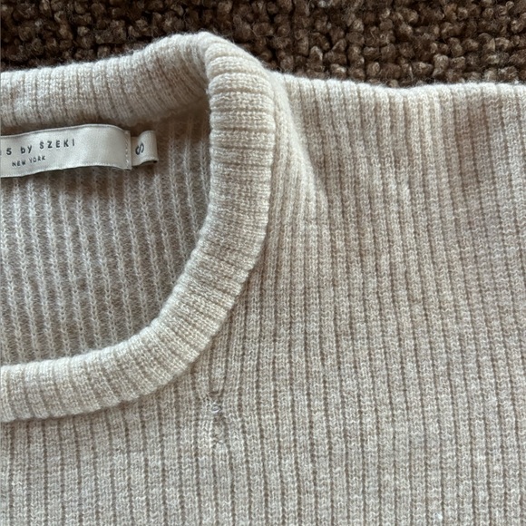 7115 by Szeki Merino Pullover - Picture 5 of 8